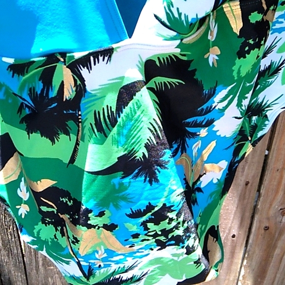 Aerie Onepiece Swimsuit  (XL) - Picture 8 of 9